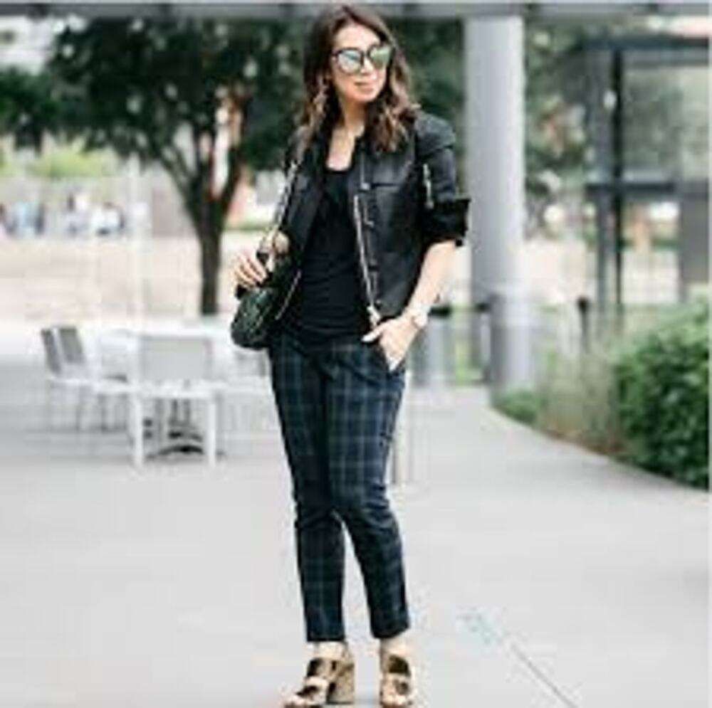 Cabi Connery Plaid Navy Blue Trouser Pants Tartan Style #3572 Size 6